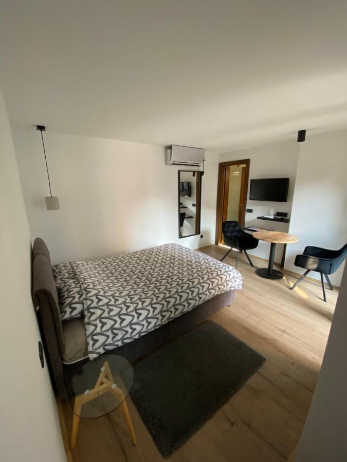 Apartment Nevena 3 Belgrado Buitenkant foto